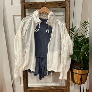 ATHLETA Windbreaker with blue sport/lounge set